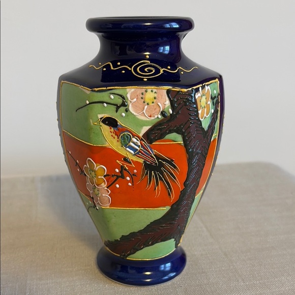 Vintage Other - Vintage Japanese Moriage Vase Bird & Tree Motif Gold Accents Cobalt Blue
